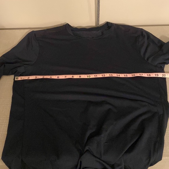 Lululemon Men’s long sleeve metal vent tech tee - Picture 6 of 8